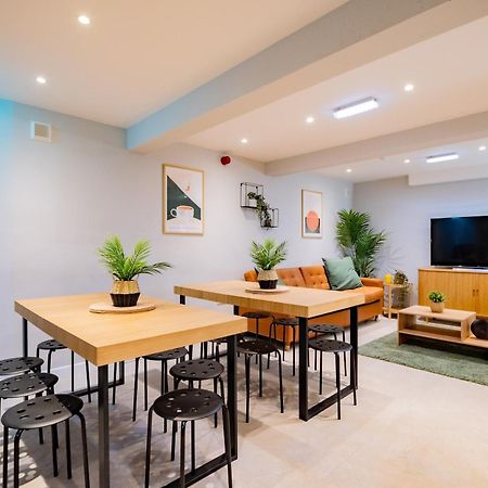 The Large Group House -Sleeps 21 Villa Dublin Buitenkant foto