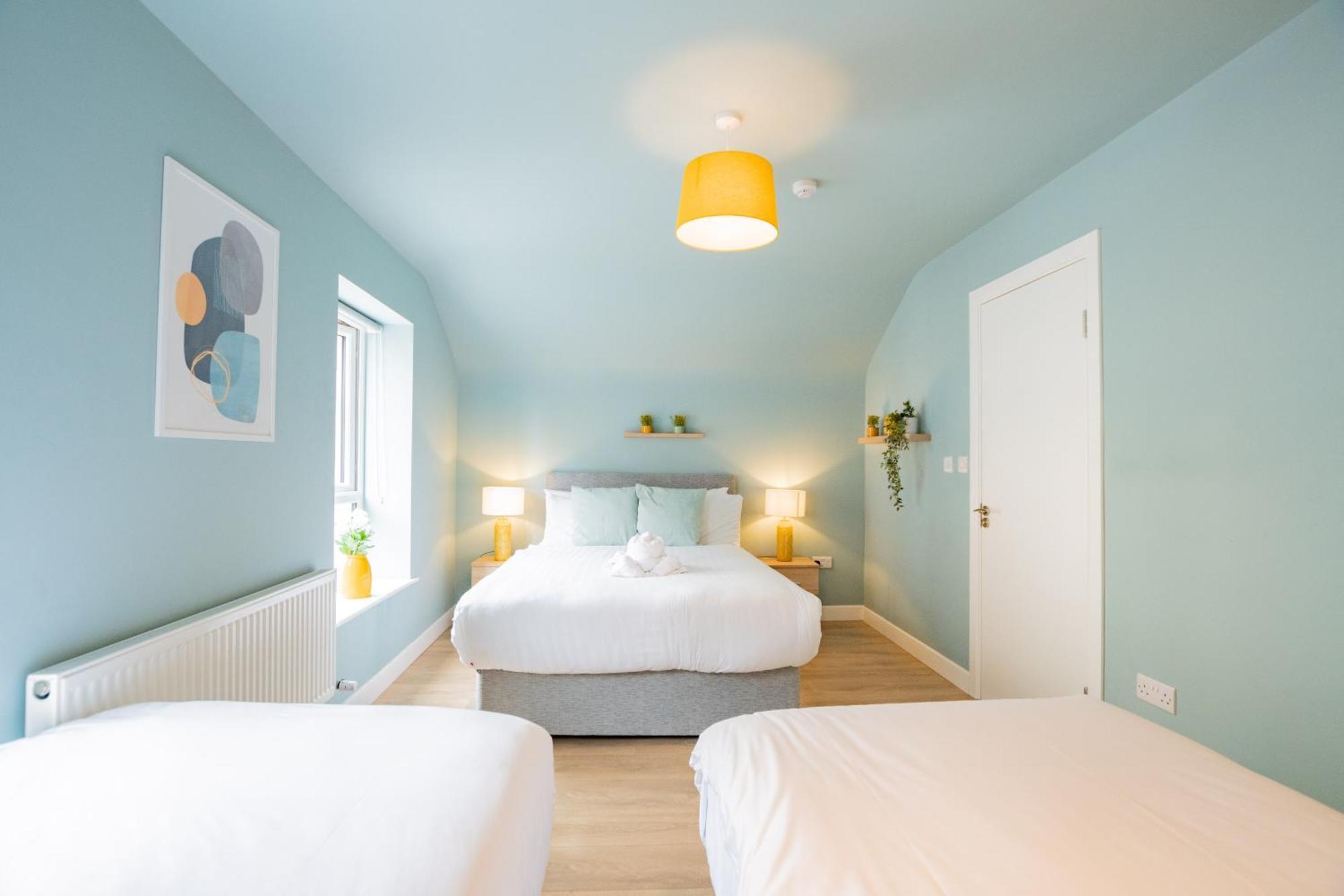 The Large Group House -Sleeps 21 Villa Dublin Buitenkant foto