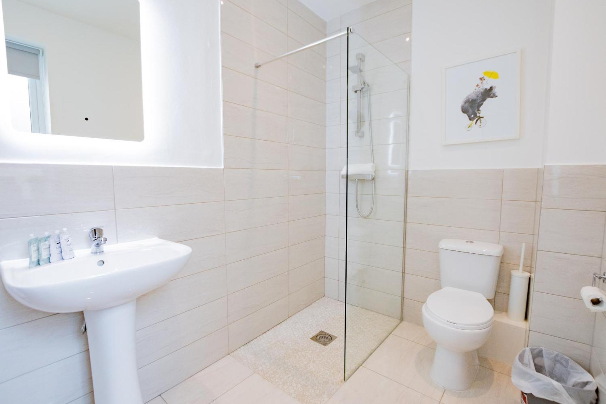 The Large Group House -Sleeps 21 Villa Dublin Buitenkant foto