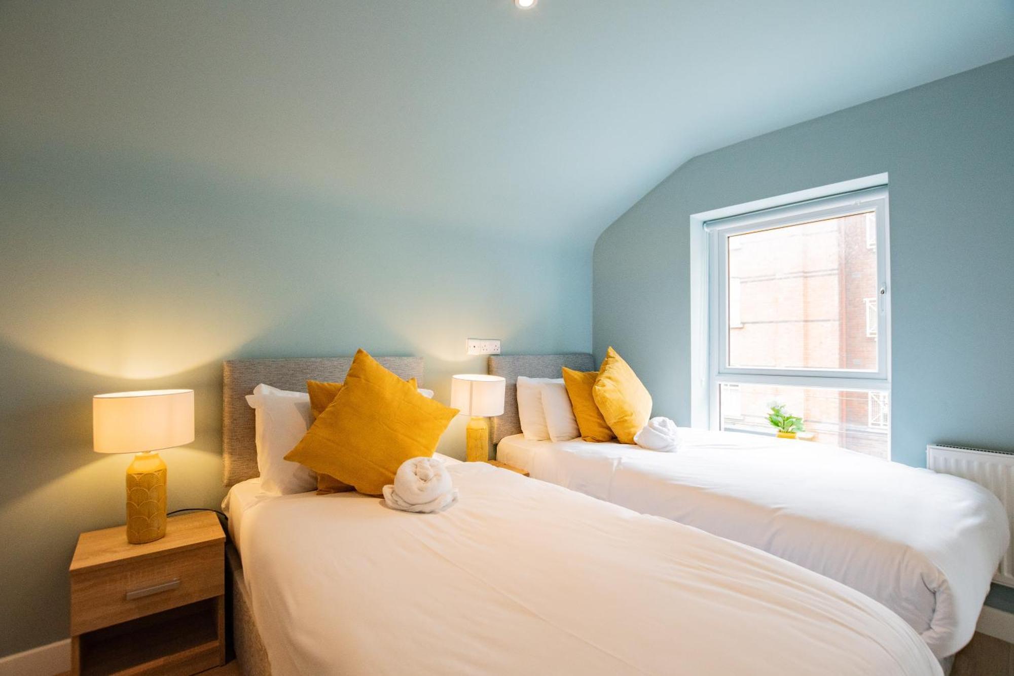 The Large Group House -Sleeps 21 Villa Dublin Buitenkant foto