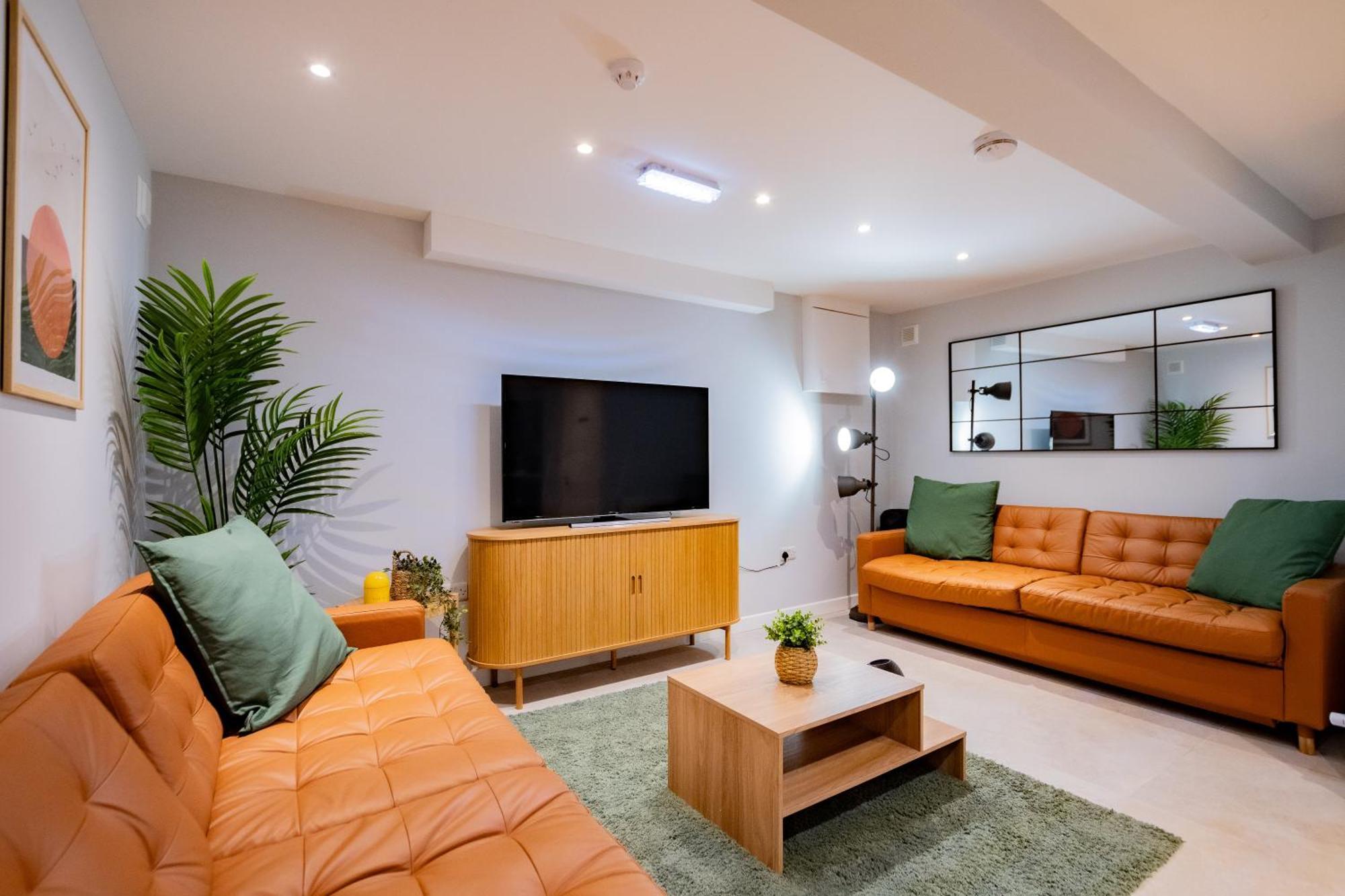 The Large Group House -Sleeps 21 Villa Dublin Buitenkant foto